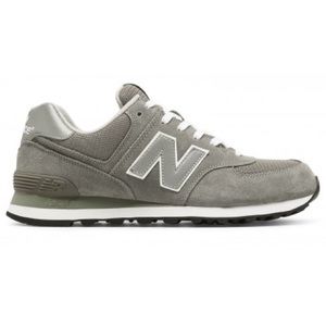 New Balance suede sneakers 6.5